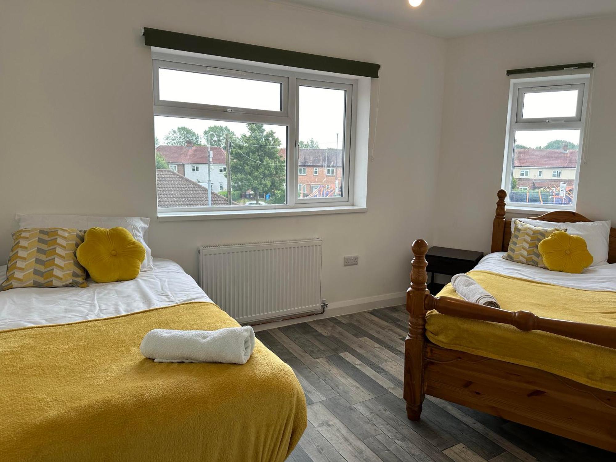 Shakespeare House 19 Bedrooms 30 Beds Up To 42 People Stay Derby Exterior photo